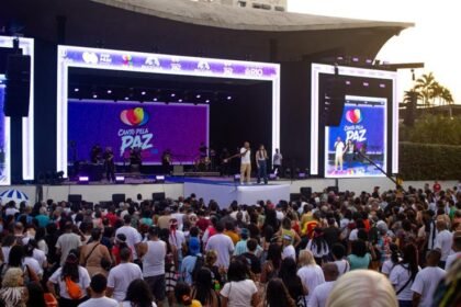 Multidão lotou o Parque Madureira na 3ª edição do Canto Pela Paz no Rio de Janeiro